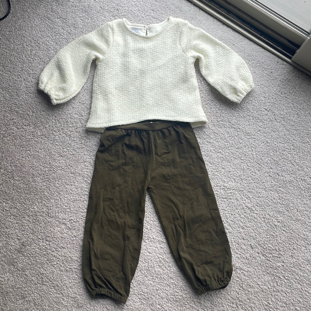 Pippa & Julie outfit